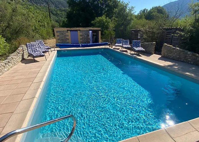 Maison Provencale Avec Piscine וילה